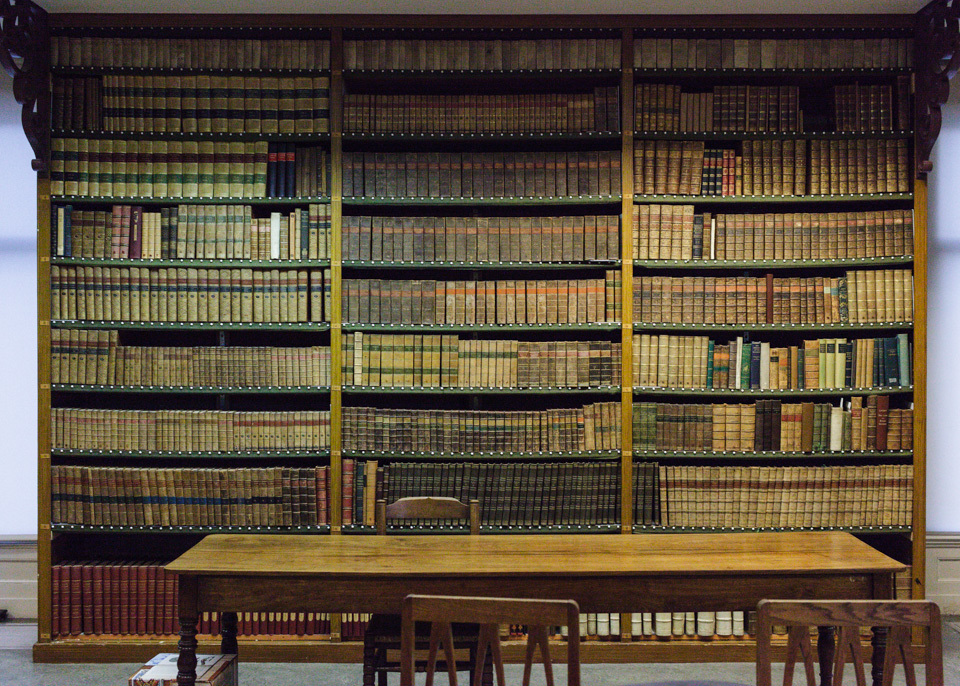 <p>Studiezaal,&nbsp;UvA Artis Bibliotheek.&nbsp;</p>
