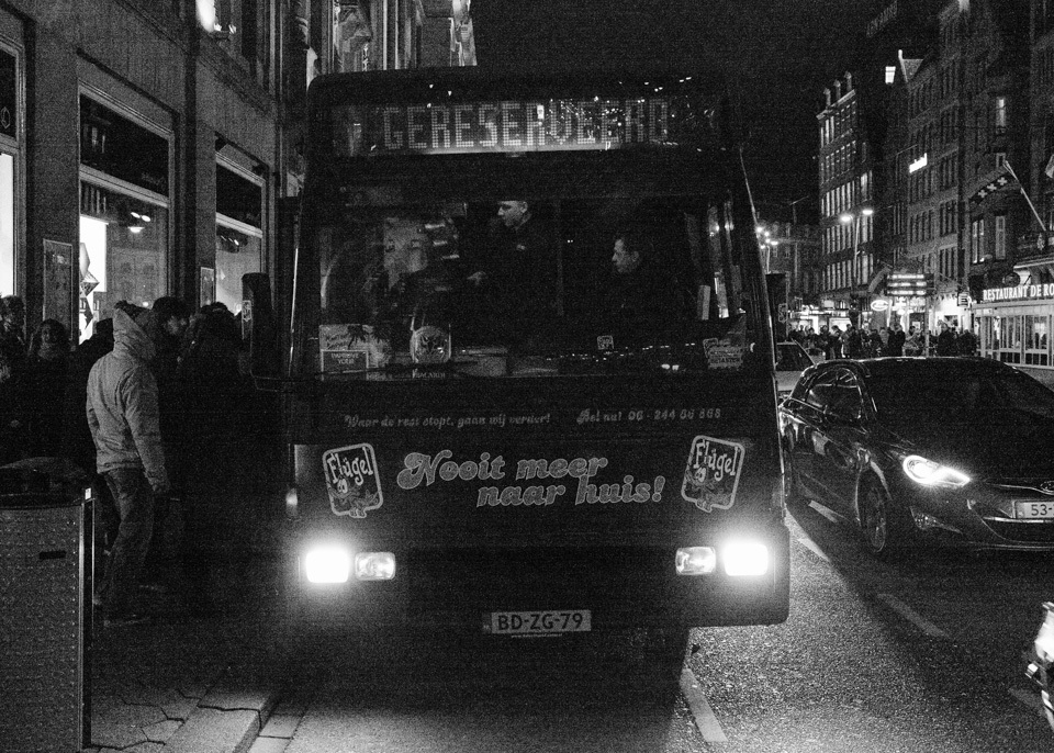 <p>The Fugelbus has arrived at Dam Square</p>
