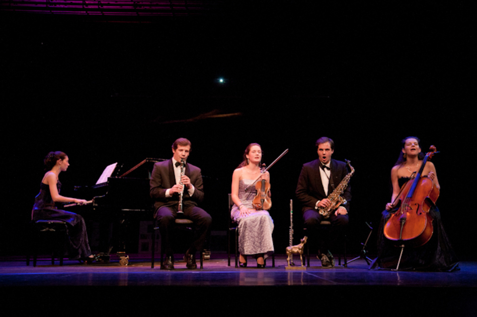 <p>The Pondman family sings Nasrdin Dchar&#39;s speech</p>
