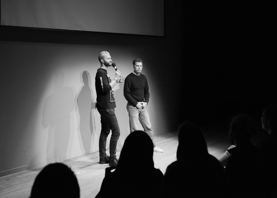 <p>Richard John Jones en&nbsp;Christopher Westfall</p>
