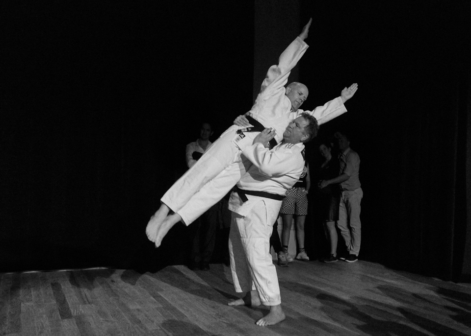 <p>Koen Vermeule and&nbsp;Ruud van Zwieten, Ju No Kata demonstration</p>
