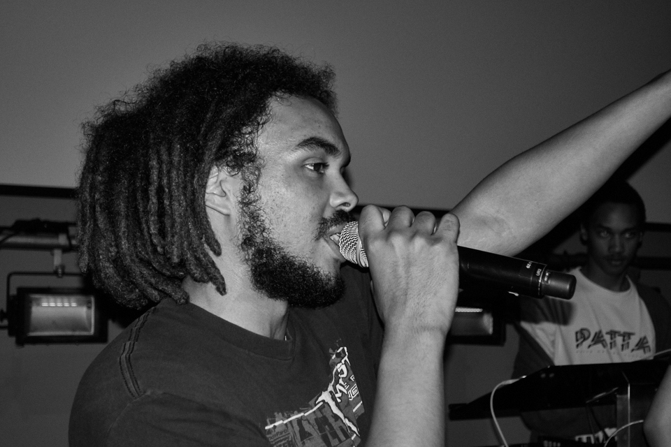 <p>&nbsp; &nbsp; Teach</p>

